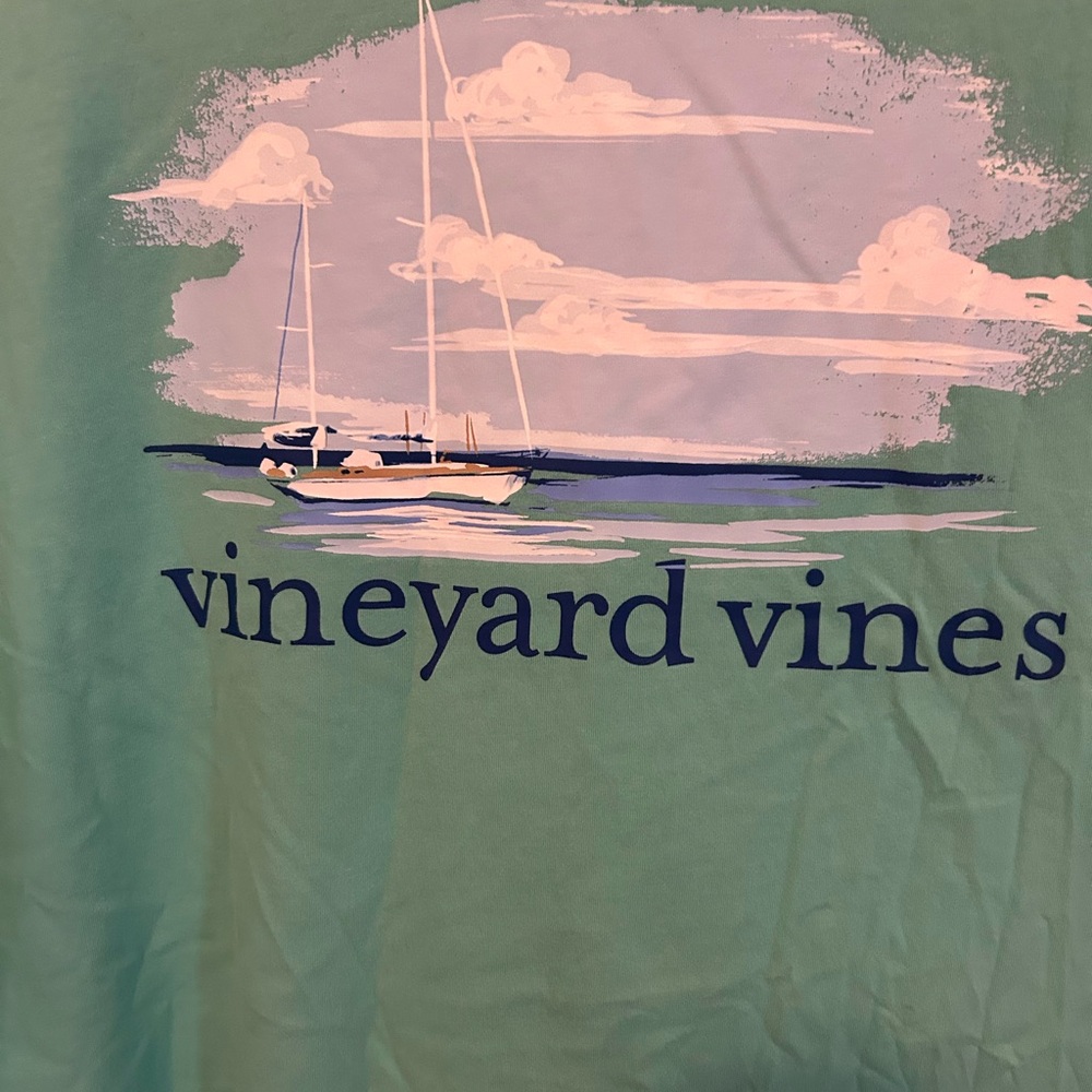 Vineyard Vines Men's Green T-Shirt - Picture 3 of 4